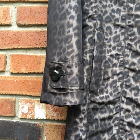 Leopard print, lightweight, 3/4 length Coat - Picture 6 of 9